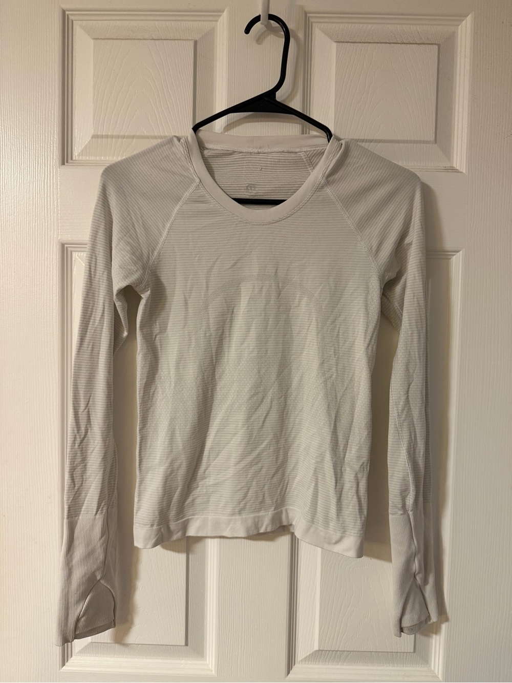 Lululemon Swiftly Tech Long-Sleeve Shirt 2.0 Waist Length